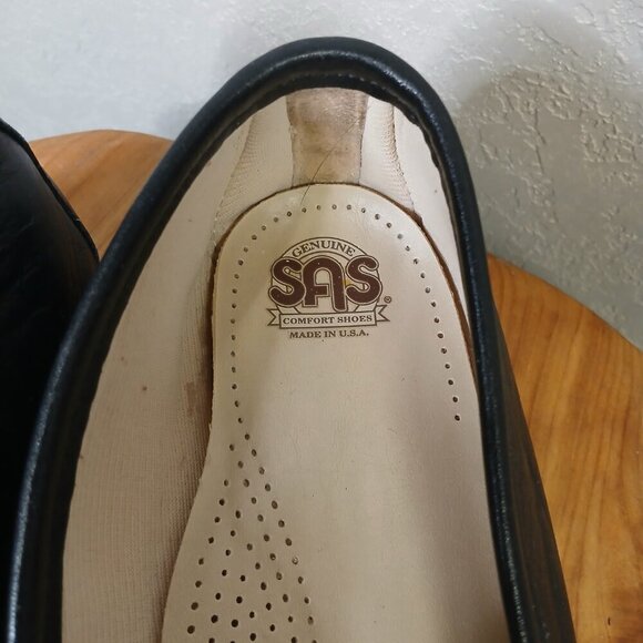 UEC SAS Black Leather Freetime Loafer Womens Slip On Comfort Shoe 7.5 M - Picture 4 of 8